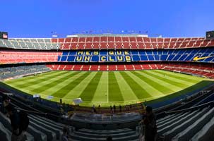 Gradas y campo del estadio Camp Nou en Barcelona Gradas y campo del estadio Camp Nou en Barcelona