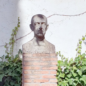 Bust of Manuel de Falla, Granada