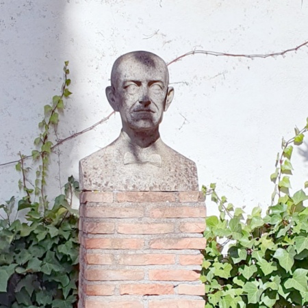 Buste de Manuel de Falla, Grenade