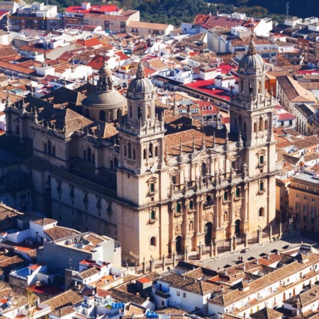 Luftaufnahme der Kathedrale von Jaén (Andalusien)