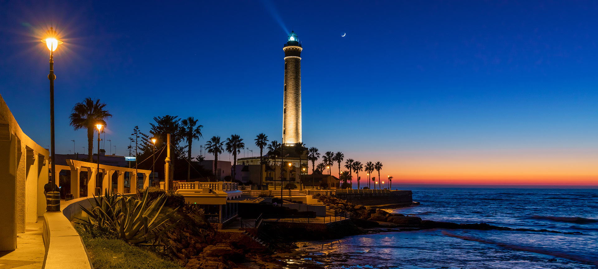 Leuchtturm von Chipiona in Cádiz, Andalusien Leuchtturm von Chipiona in Cádiz, Andalusien