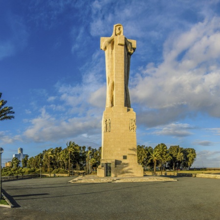 Monumento a Colón, en Huelva