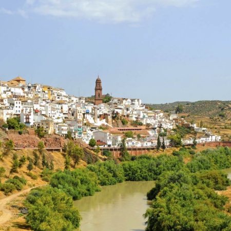 Vista de Montoro (Córdoba, Andalucía), junto a Río Guadalquivir