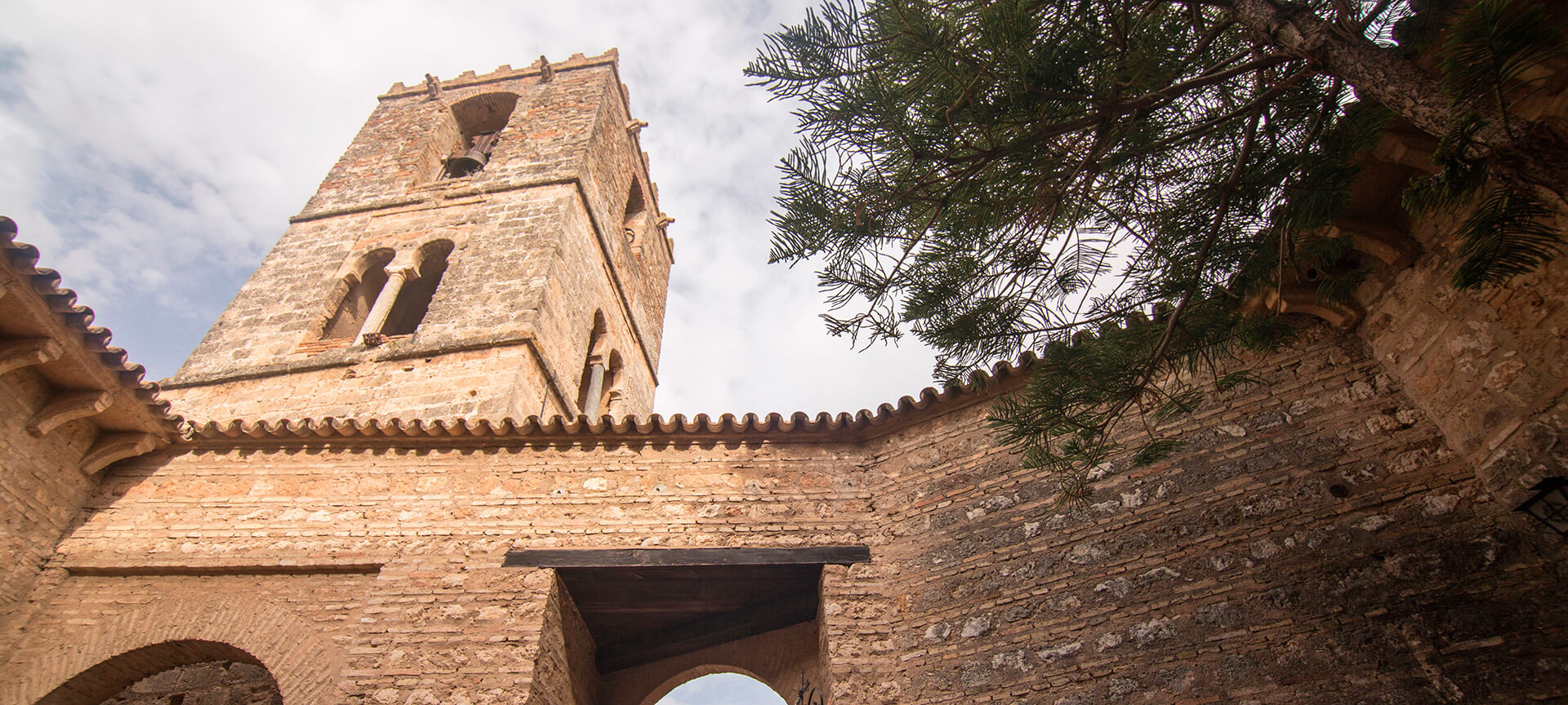 Kościół Nuestra Señora de la Granada w Niebla (Huelva, Andaluzja) Kościół Nuestra Señora de la Granada w Niebla (Huelva, Andaluzja)