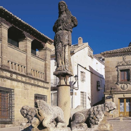Plaza del Pópulo Square