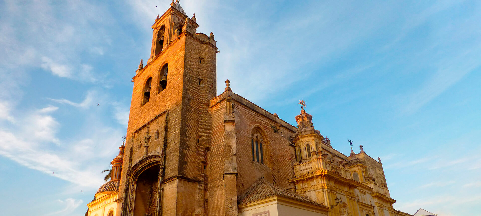 Chiesa di Santiago de Utrera (Siviglia, Andalusia) Chiesa di Santiago de Utrera (Siviglia, Andalusia)