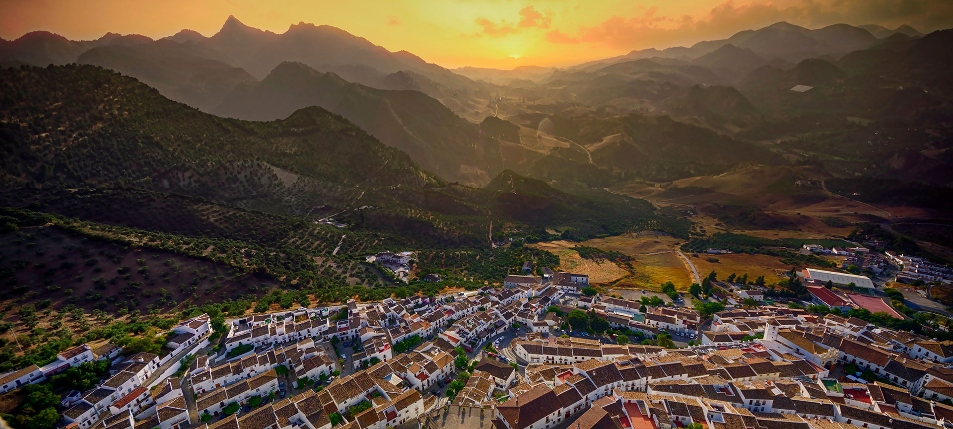 Zahara de la Sierra. Cádiz Zahara de la Sierra. Cádiz