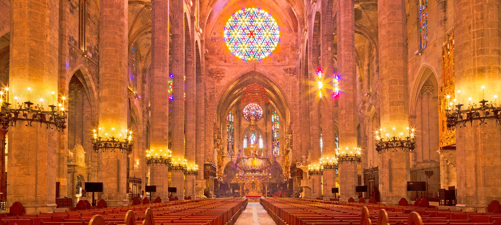 Innenansicht der Kathedrale von Palma. Mallorca Innenansicht der Kathedrale von Palma. Mallorca