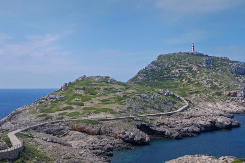 View of the n'Ensiola lighthouse in the Cabrera Natonal Park