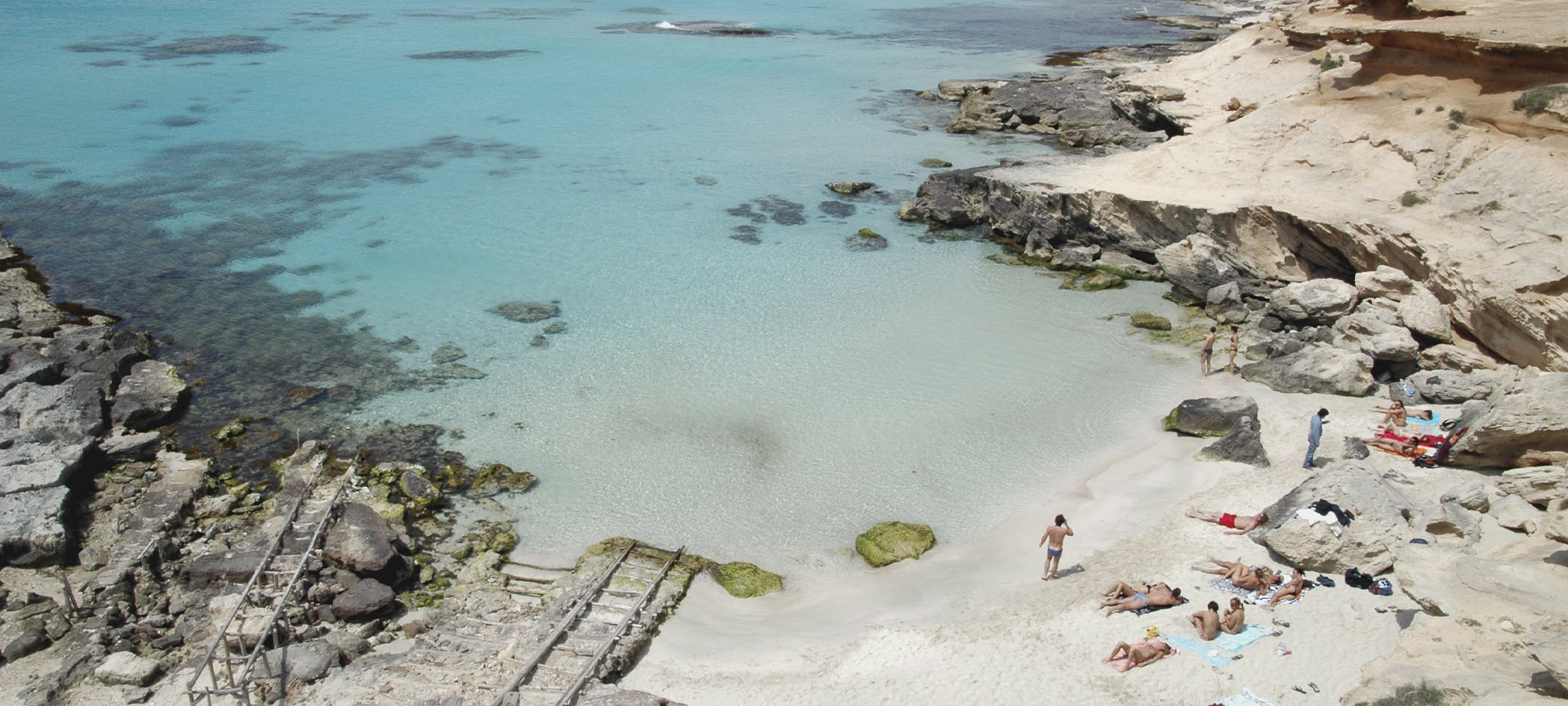 Cala des Mort beach in Sant Francesc de Formentera (Balearic Islands) Cala des Mort beach in Sant Francesc de Formentera (Balearic Islands)