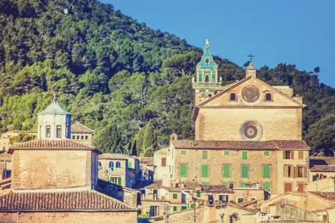 Panorama Valldemossy na Majorce (Baleary)
