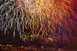Fuochi d’artificio durante le feste delle Croci e Fuochi di Maggio di Los Realejos