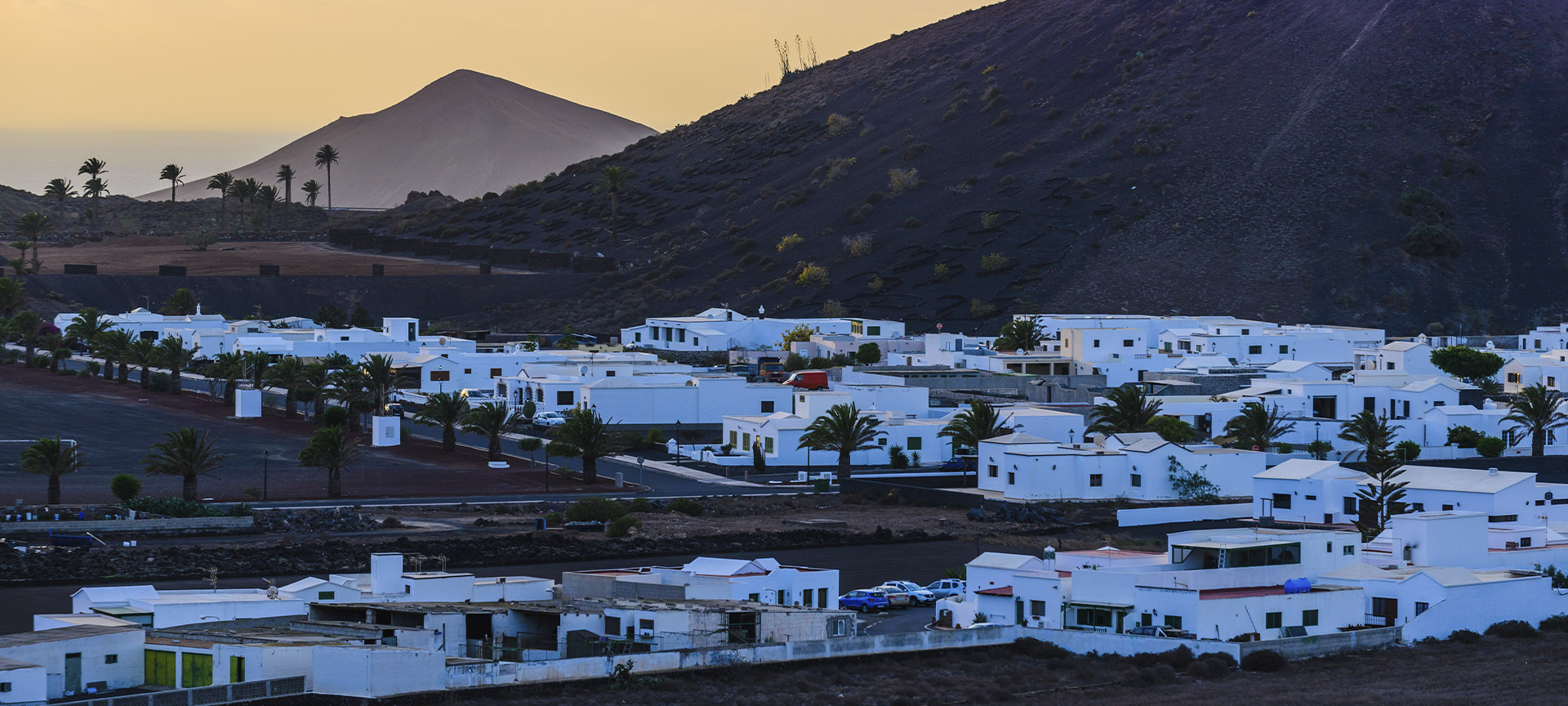 Imagem panorâmica de Uga (Lanzarote, Ilhas Canárias) Imagem panorâmica de Uga (Lanzarote, Ilhas Canárias)