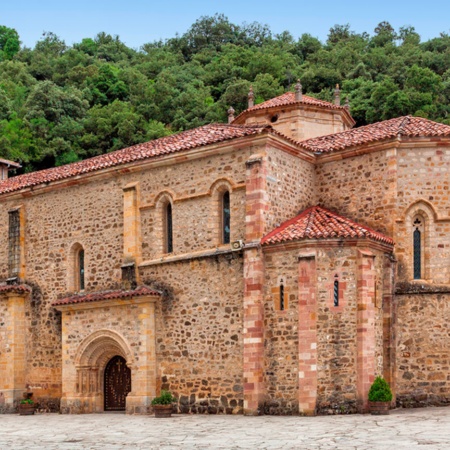 Mosteiro de Santo Toribio de Liébana. Cantábria