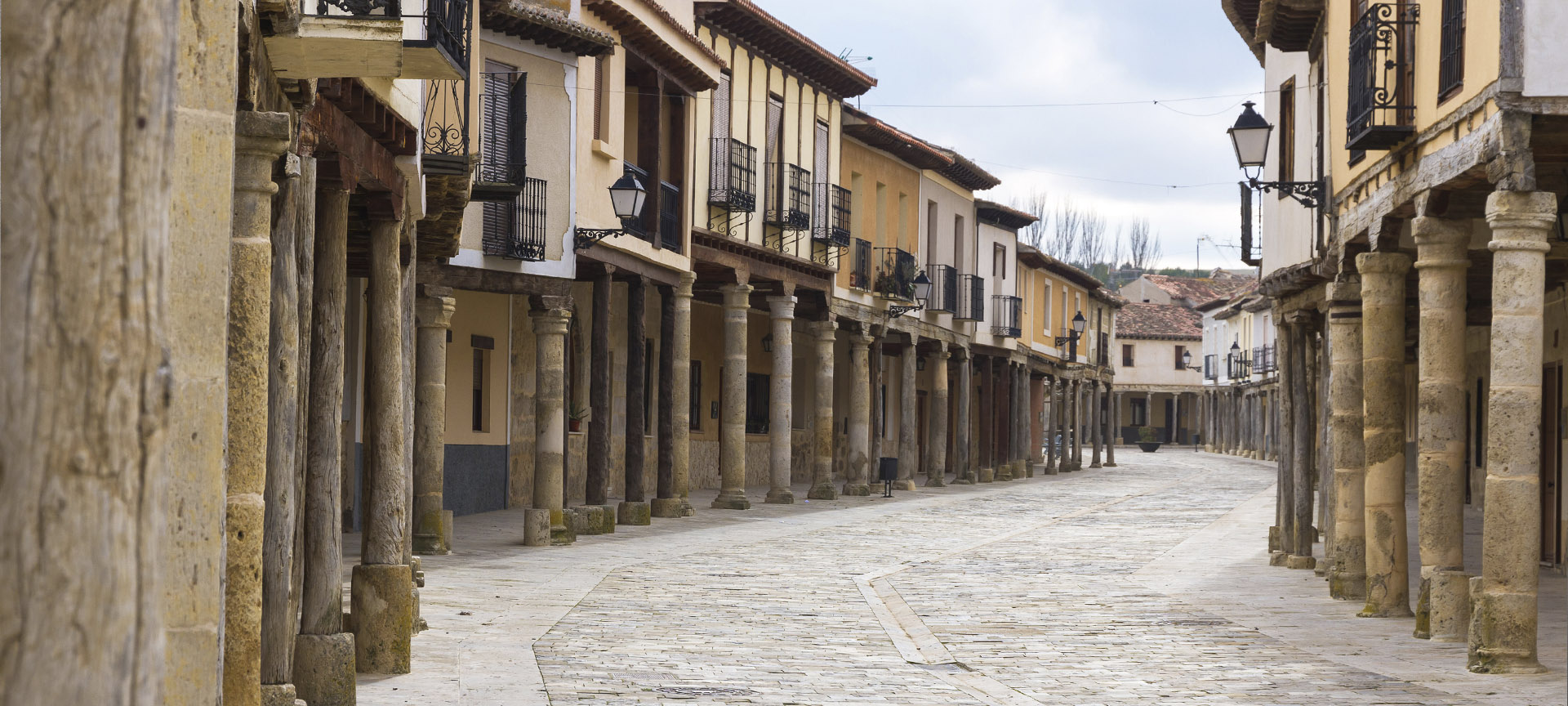 Porticati tradizionali di Ampudia (Palencia, Castiglia e León) Porticati tradizionali di Ampudia (Palencia, Castiglia e León)