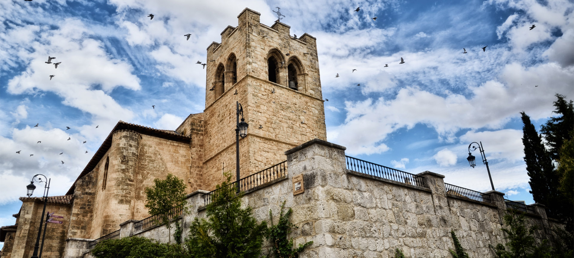 Iglesia de San Juan de Aranda de Duero (Burgos, Castilla y León) Iglesia de San Juan de Aranda de Duero (Burgos, Castilla y León)