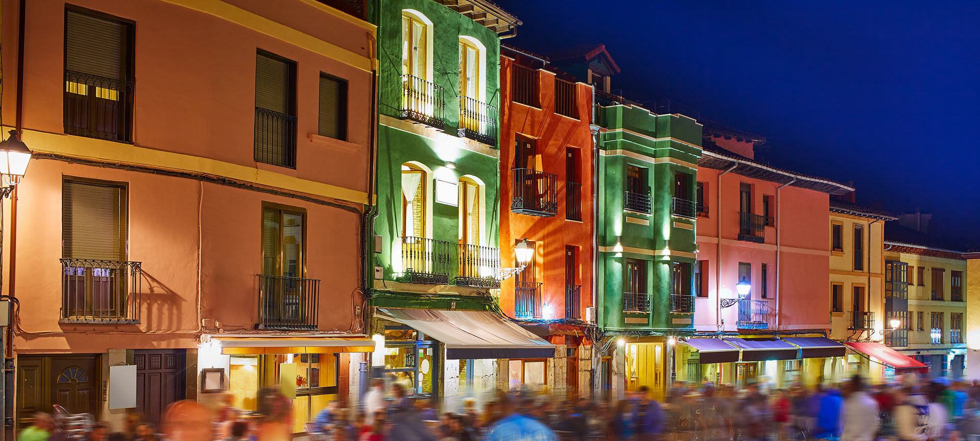 Night view of Barrio Húmedo in León Night view of Barrio Húmedo in León