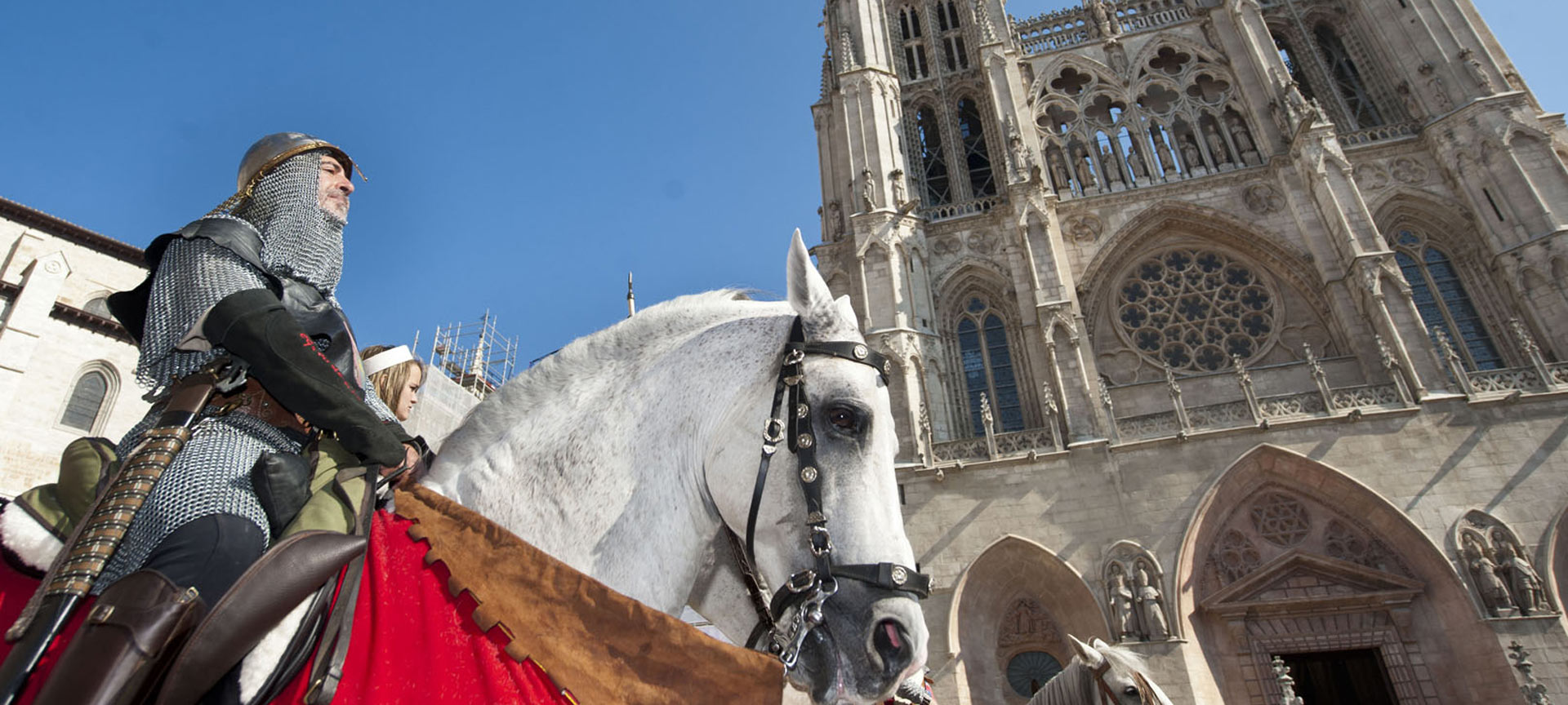 Fim de Semana Cidiano em frente à Catedral de Burgos (Burgos, Castela e Leão) Fim de Semana Cidiano em frente à Catedral de Burgos (Burgos, Castela e Leão)