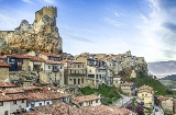 Panoramablick auf Frías in Burgos (Kastilien-León)