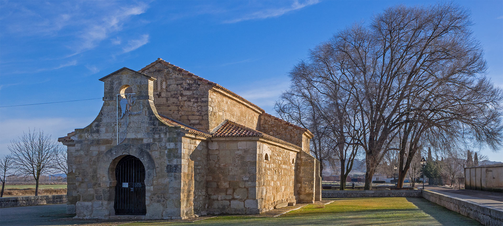 Church of San Juan Bautista in Baños de Cerrato. Palencia Church of San Juan Bautista in Baños de Cerrato. Palencia