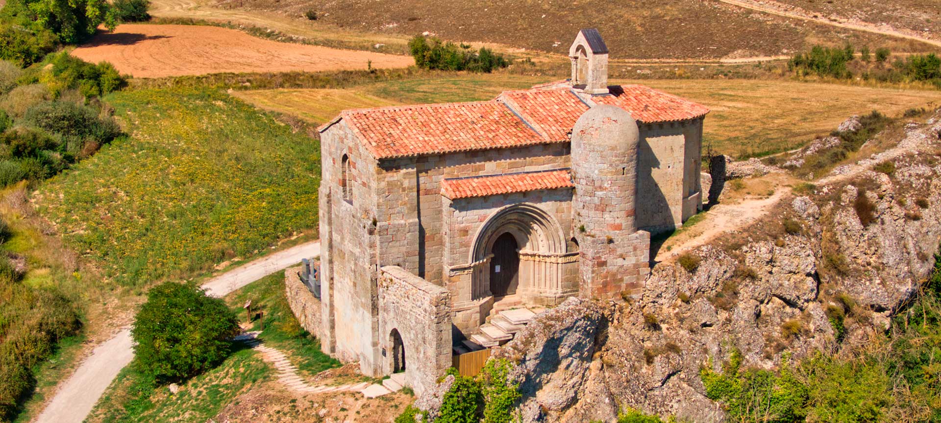 Ermita de Santa Cecilia. Vallespinoso de Aguilar, Palencia Ermita de Santa Cecilia. Vallespinoso de Aguilar, Palencia