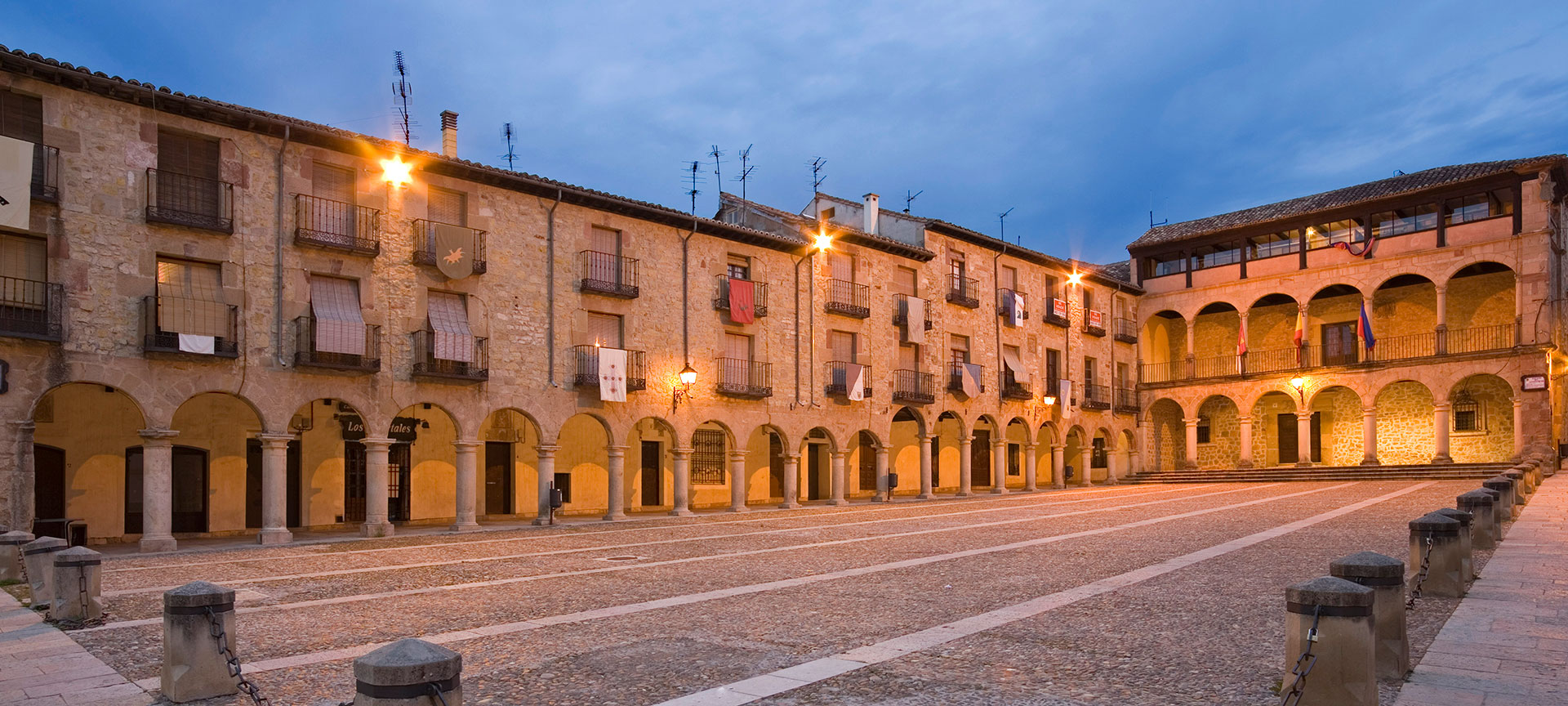 Plaza Mayor de Siguenza. Guadalajara Plaza Mayor de Siguenza. Guadalajara