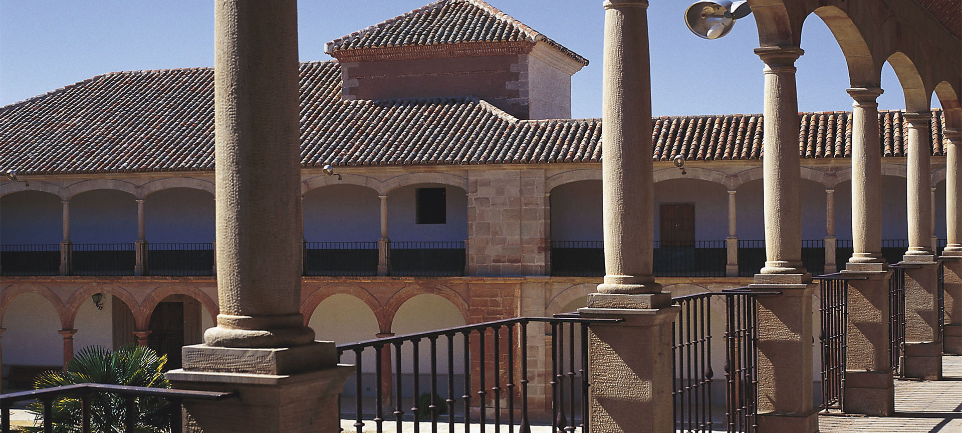 Santuario de Nuestra Señora de la Antigüa, en Villanueva de los Infantes (Ciudad Real, Castilla-La Mancha) Santuario de Nuestra Señora de la Antigüa, en Villanueva de los Infantes (Ciudad Real, Castilla-La Mancha)