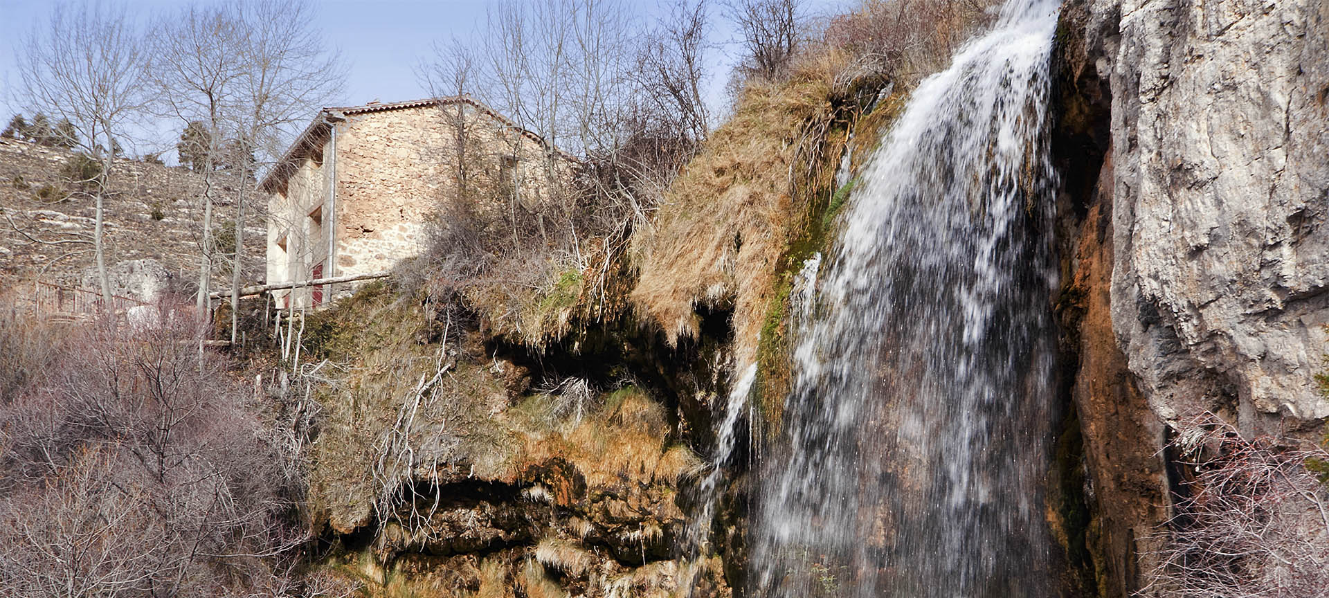Cascada del Molino de la Chorrera, en Tragacete (Cuenca, Castilla-La Mancha) Cascada del Molino de la Chorrera, en Tragacete (Cuenca, Castilla-La Mancha)