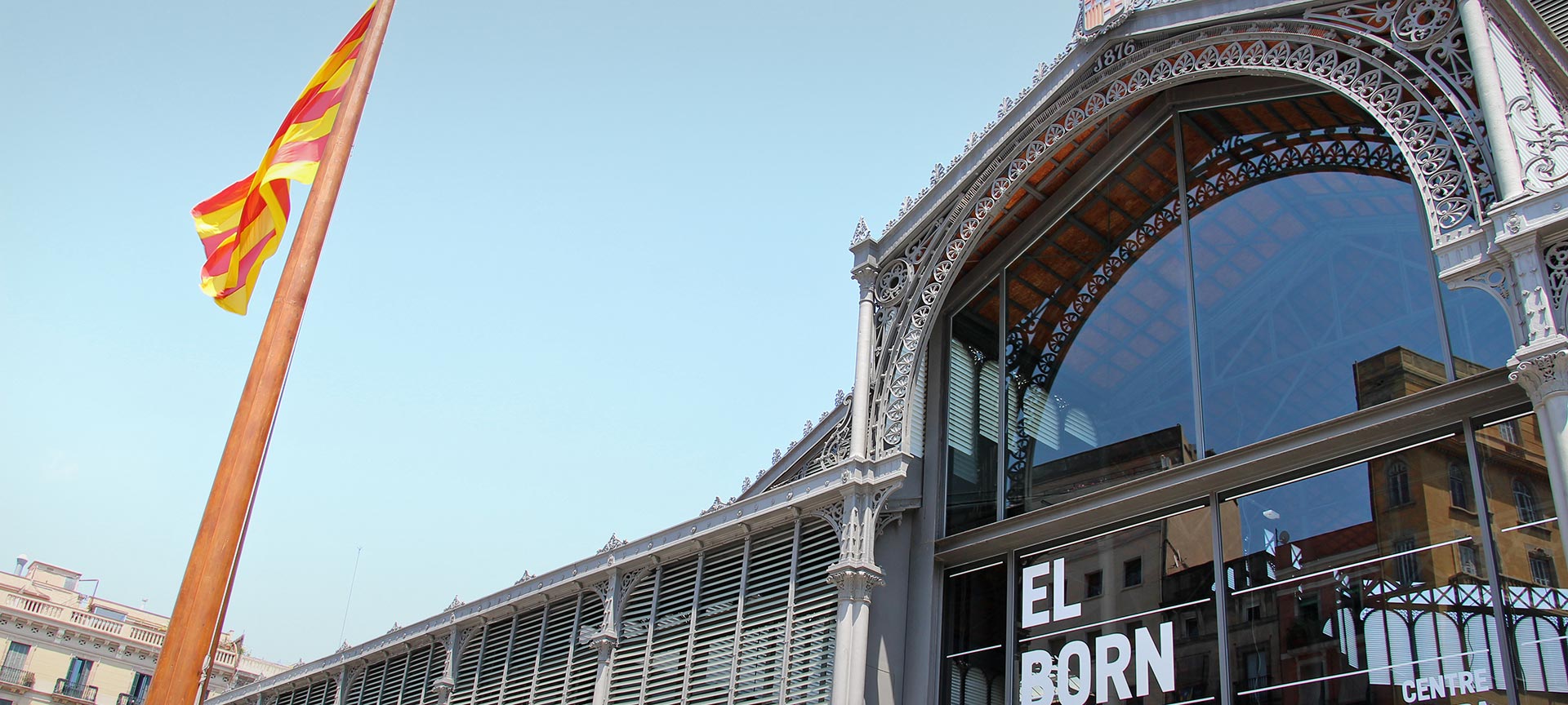 Mercado de El Born en el barrio del mismo nombre. Barcelona Mercado de El Born en el barrio del mismo nombre. Barcelona