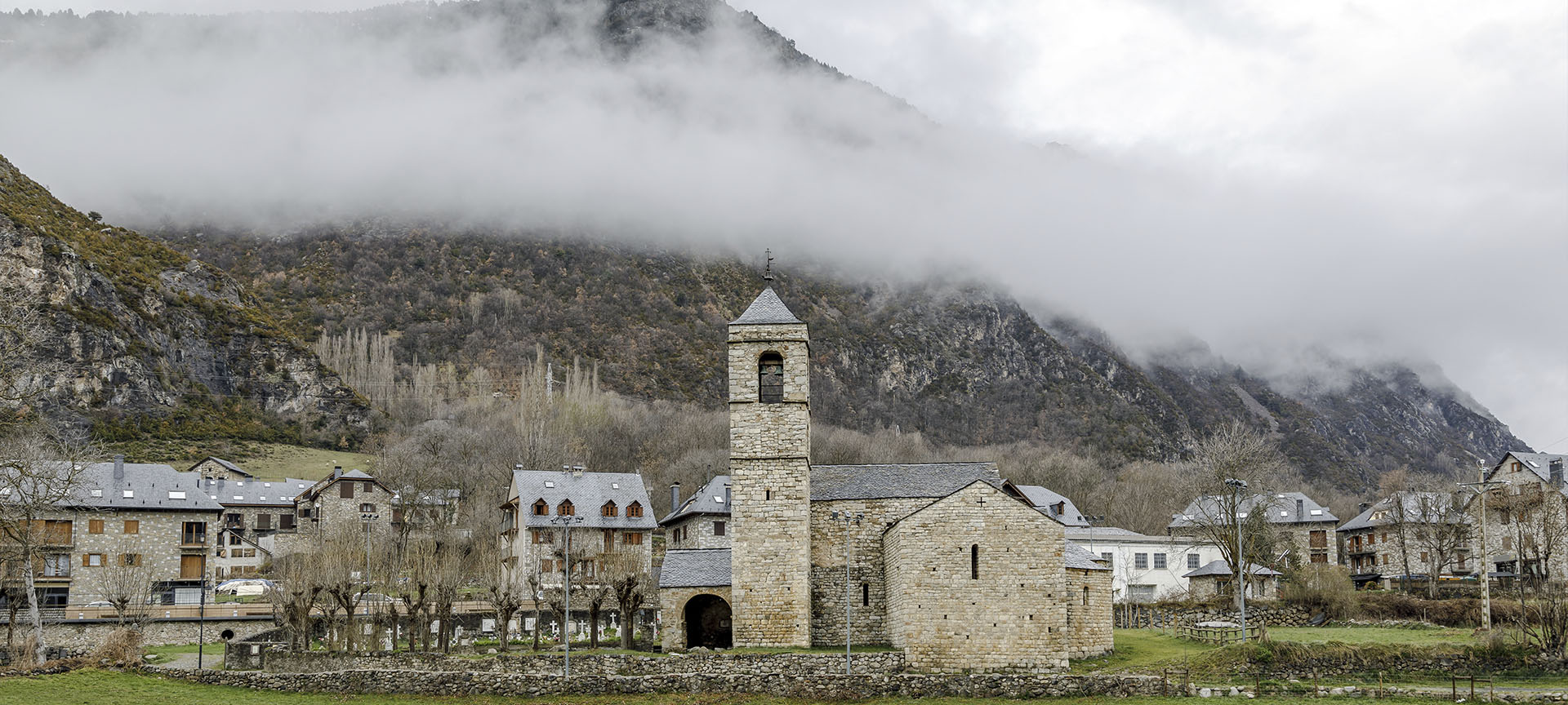 Iglesia de Sant Feliú de Barruera (Lleida, Cataluña) Iglesia de Sant Feliú de Barruera (Lleida, Cataluña)