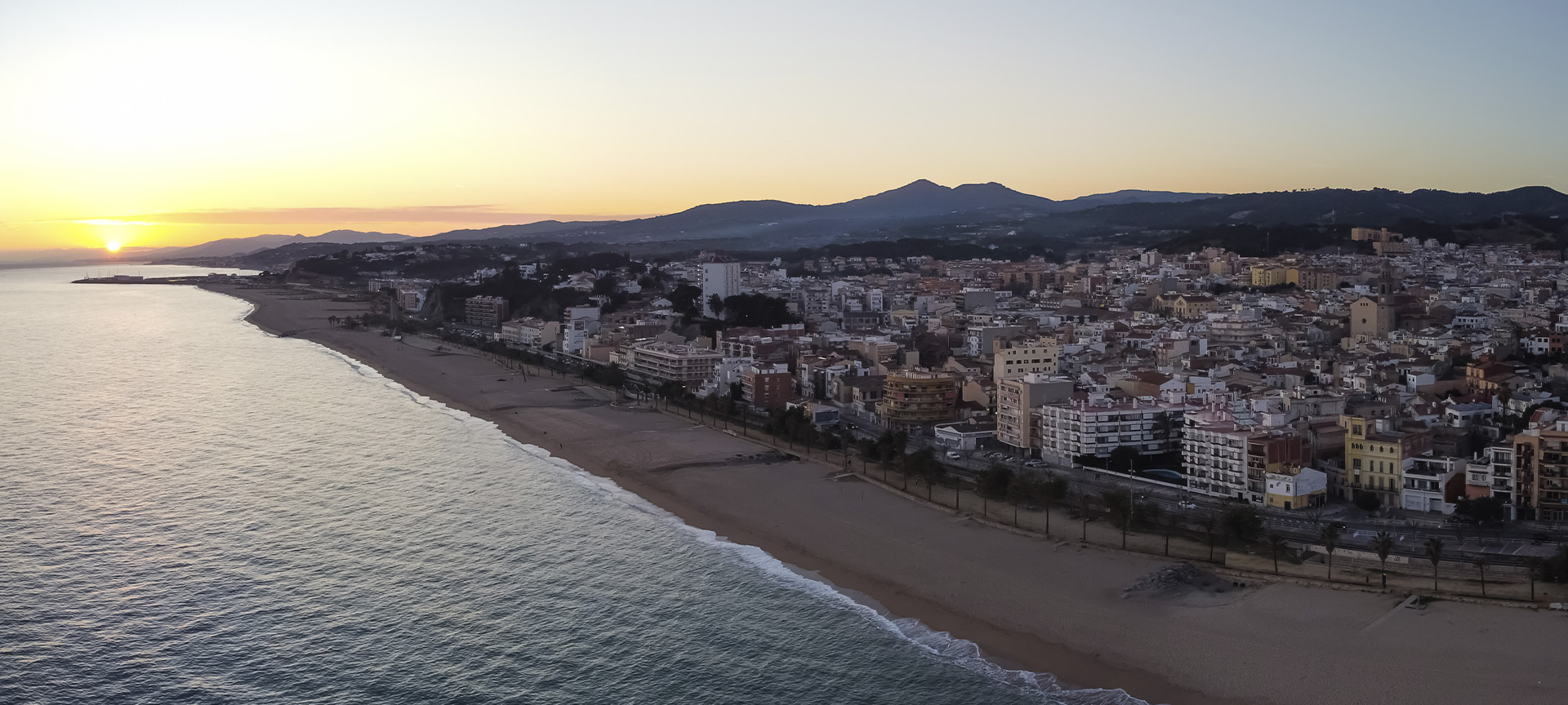 Vista aérea de Canet de Mar (Barcelona, Cataluña) Vista aérea de Canet de Mar (Barcelona, Cataluña)