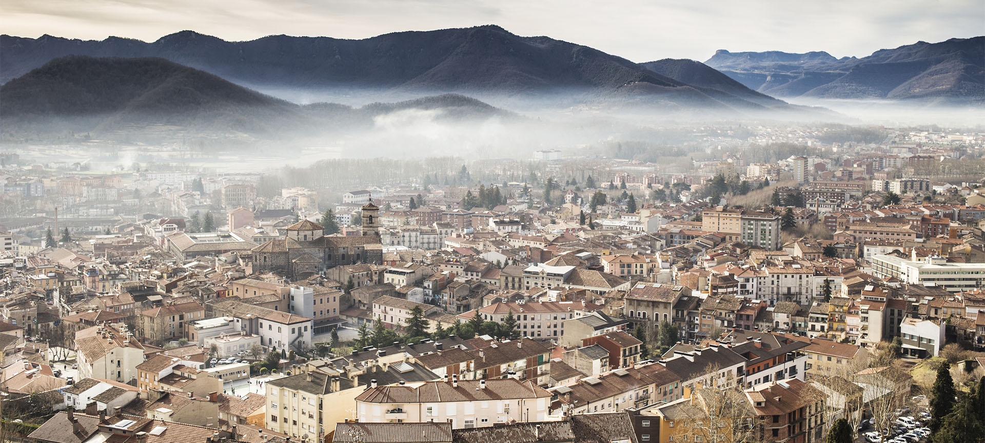 Panorámica de Olot, en Girona (Cataluña) Panorámica de Olot, en Girona (Cataluña)
