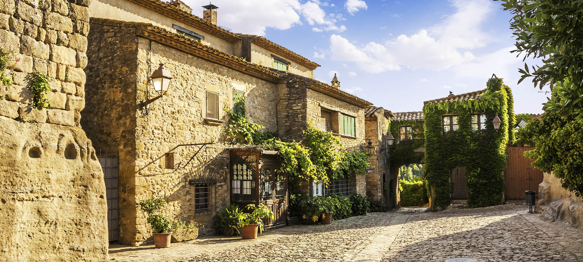 Peratallada, en Girona (Cataluña) Peratallada, en Girona (Cataluña)
