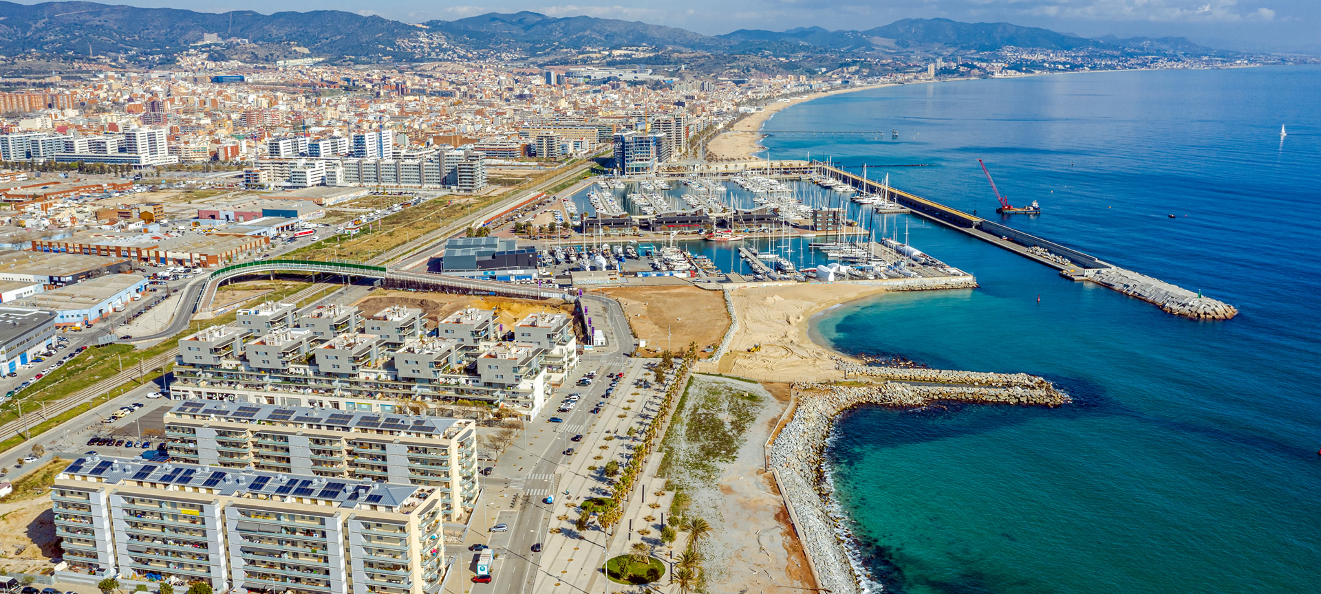Vista aérea da praia de Badalona Vista aérea da praia de Badalona