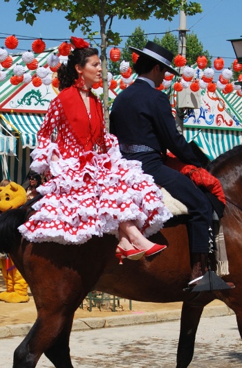 Pareja en la Feria de Abril