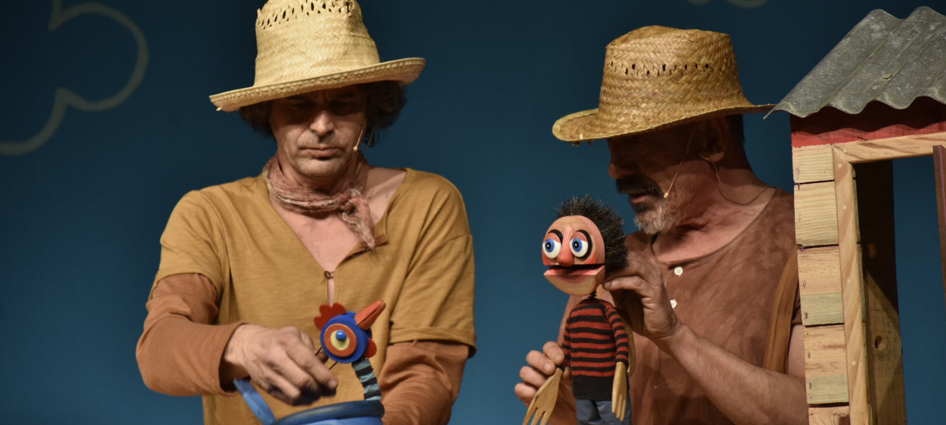 Spettacolo «La gallina blu» durante la Fiera Europea delle Arti Sceniche per bambini e bambine Spettacolo «La gallina blu» durante la Fiera Europea delle Arti Sceniche per bambini e bambine