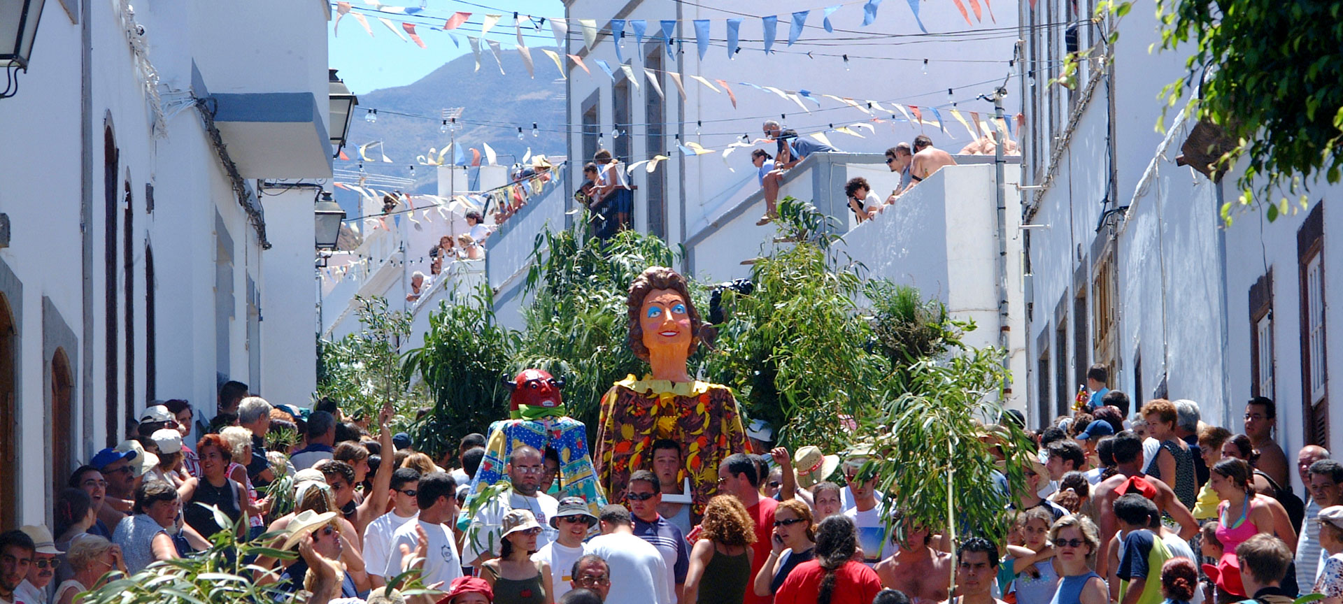 木の枝祭りでの踊りアガエテ、グラン・カナリア島 木の枝祭りでの踊りアガエテ、グラン・カナリア島