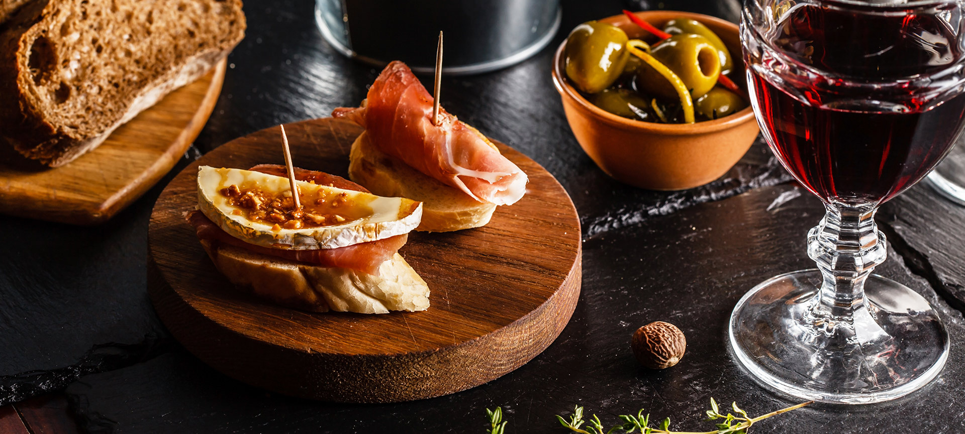 Vermut y tapas Vermut y tapas