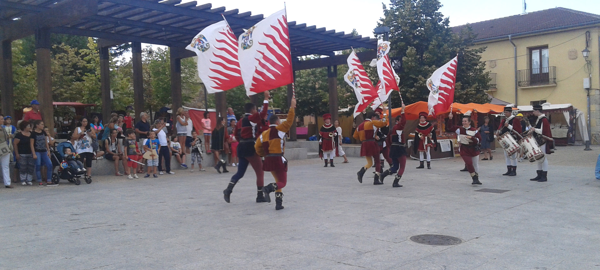 Uno de los actos de celebración de la Feria Medieval de Buitrago del Lozoya. Madrid Uno de los actos de celebración de la Feria Medieval de Buitrago del Lozoya. Madrid
