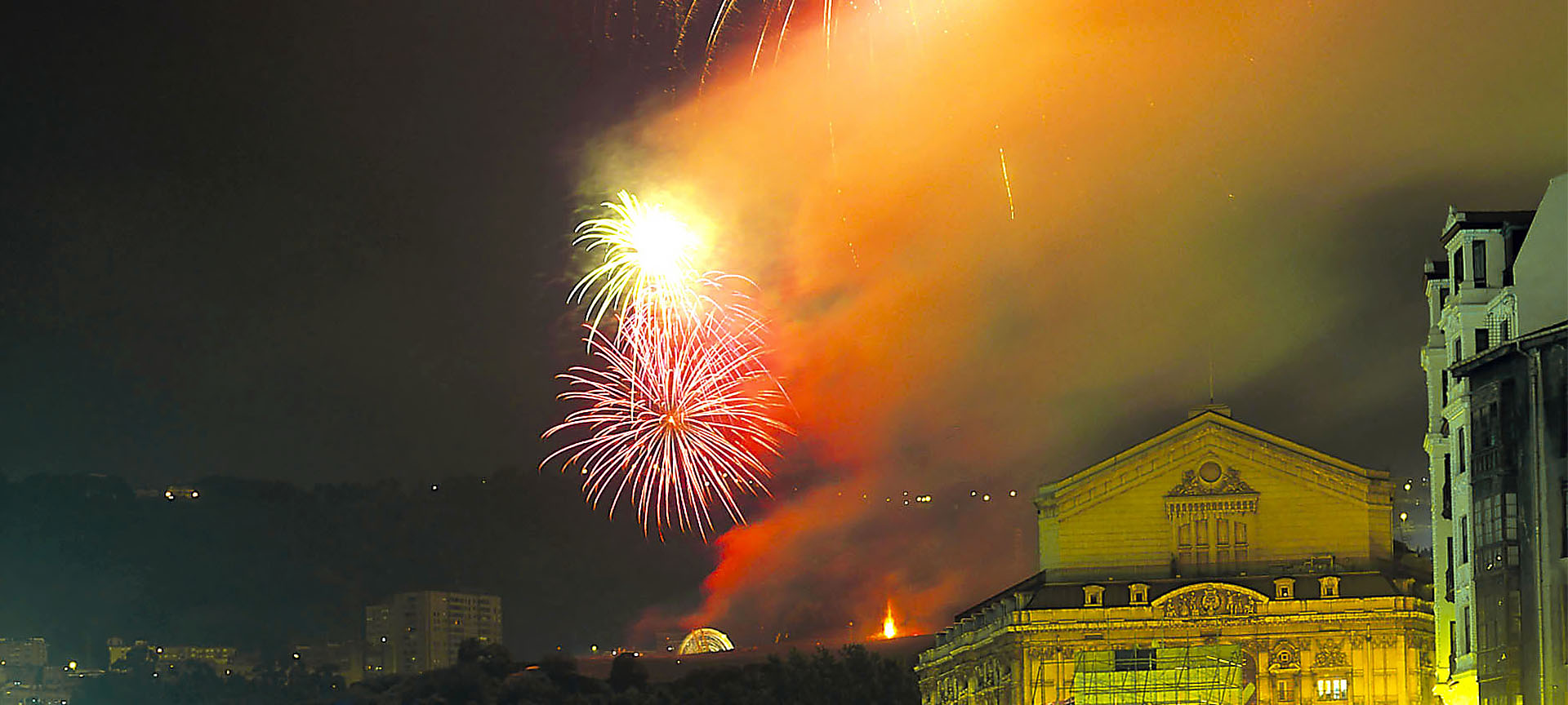 Fuegos artificiales en la Semana Grande de Bilbao Fuegos artificiales en la Semana Grande de Bilbao