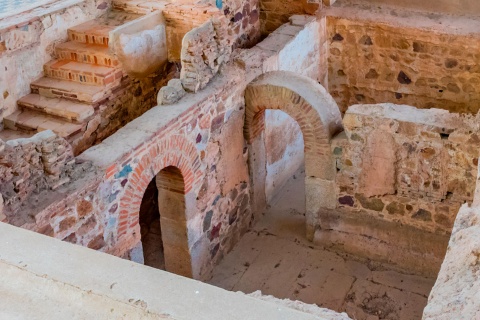 Casa del Mitreo House