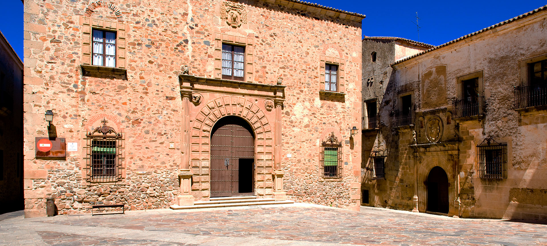 Palacio Episcopal de Cáceres Palacio Episcopal de Cáceres