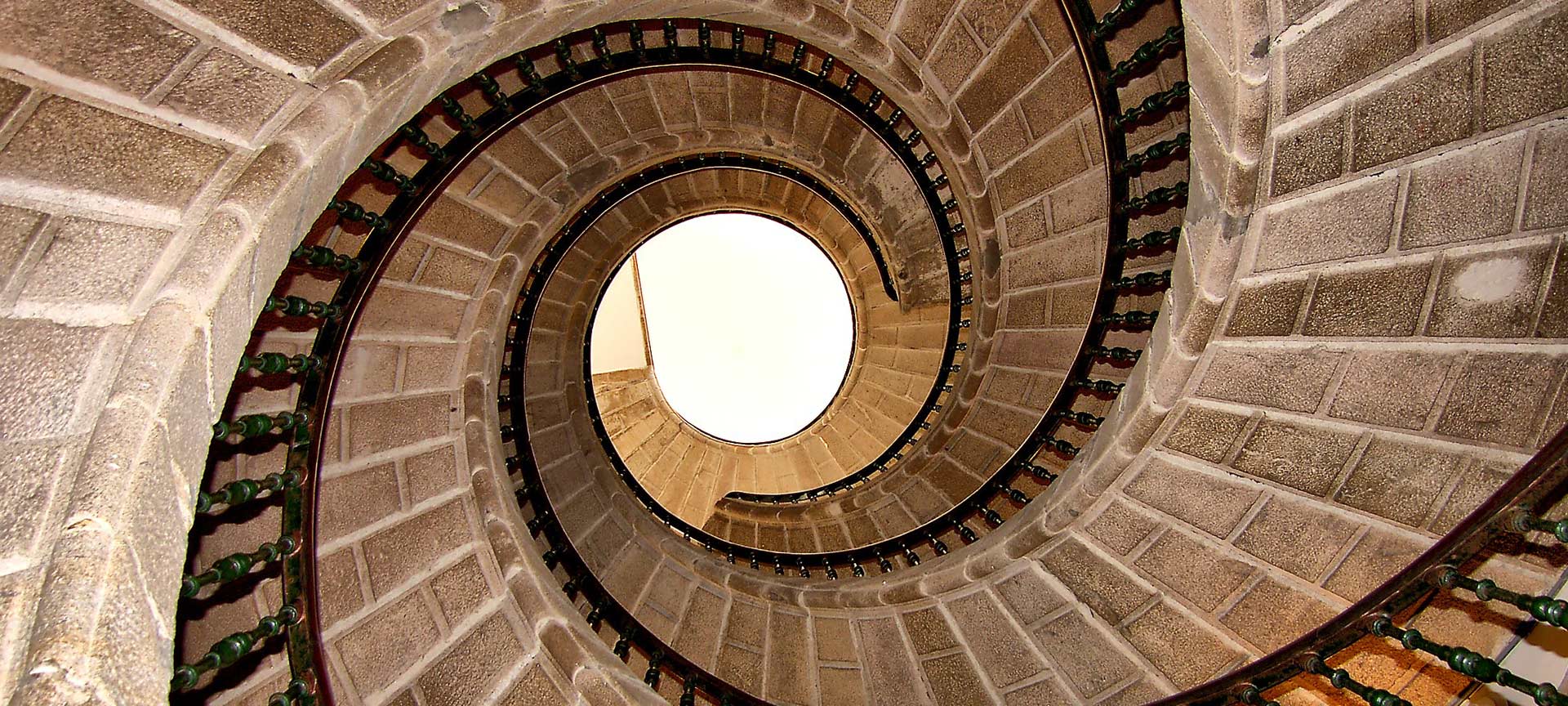 Escalera del Museo del Pueblo Gallego Escalera del Museo del Pueblo Gallego