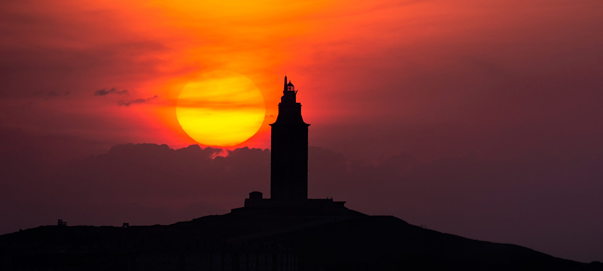 Torre di Ercole al tramonto, Galizia Torre di Ercole al tramonto, Galizia