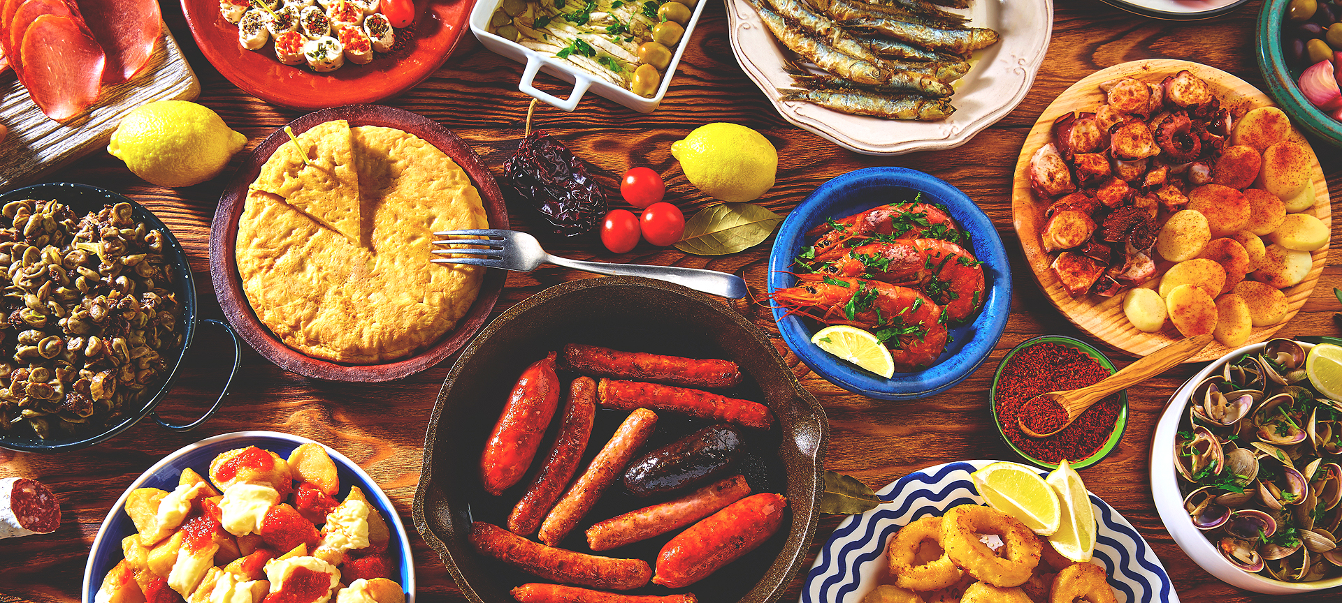Different traditional Spanish dishes Different traditional Spanish dishes