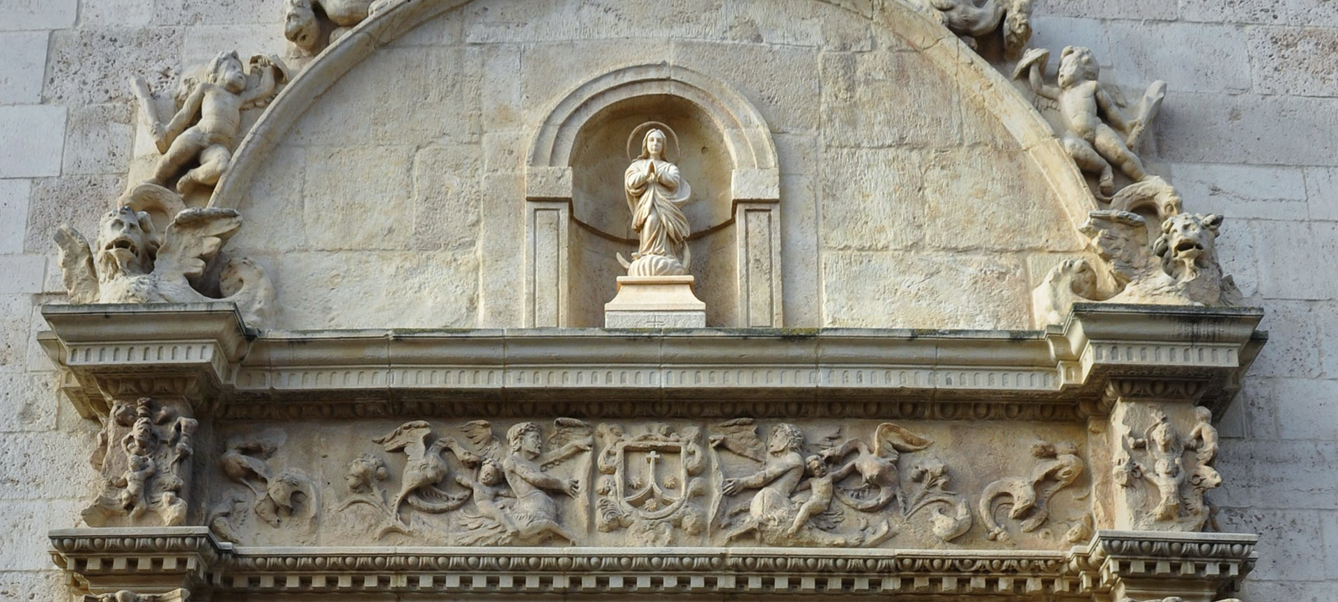 Convento de la Imagen (Carmelitas Descalzas) en Alcalá de Henares. Comunidad de Madrid Convento de la Imagen (Carmelitas Descalzas) en Alcalá de Henares. Comunidad de Madrid