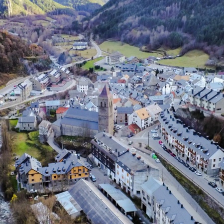 Vue aérienne de Bielsa, Huesca.