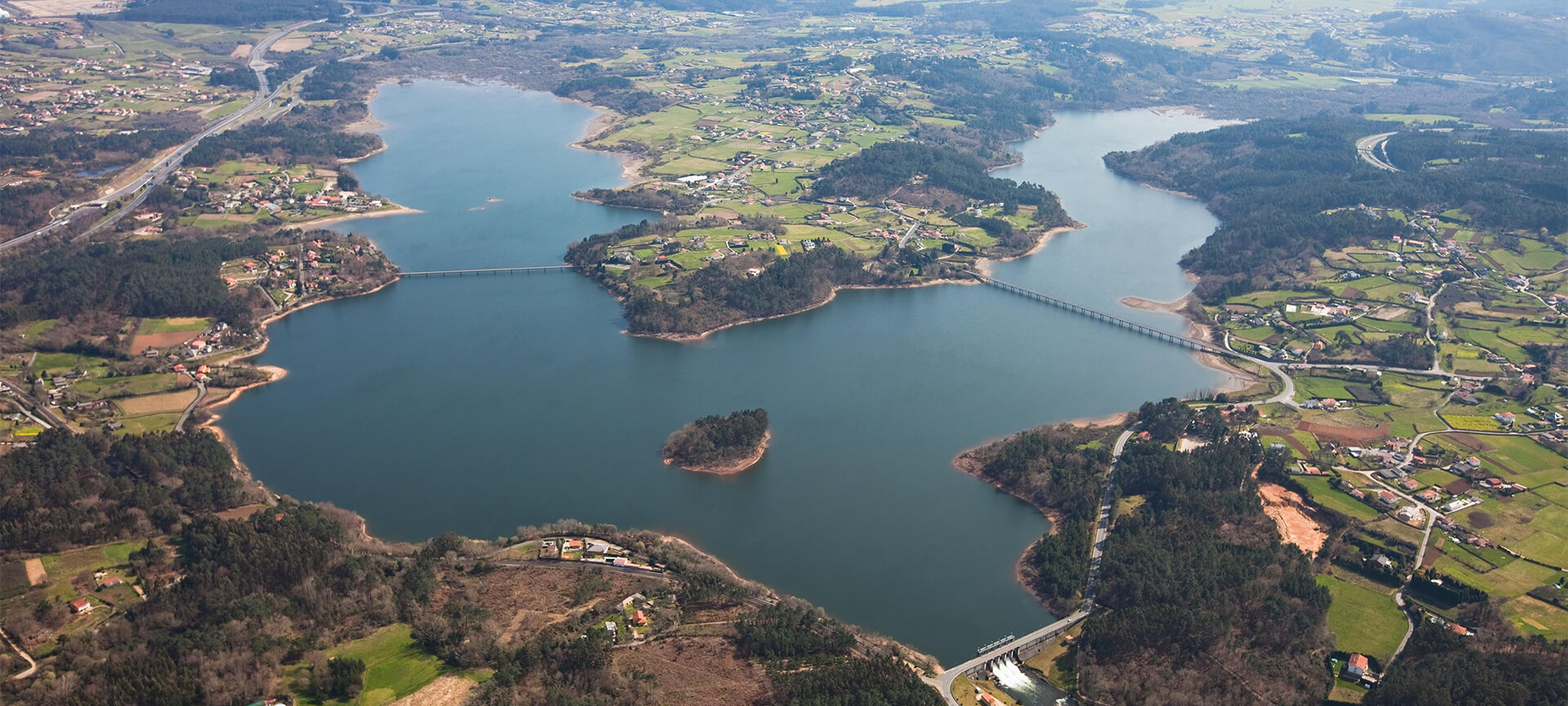 Embalse de Abegondo en la reserva de la biosfera marinas Coruñesas Embalse de Abegondo en la reserva de la biosfera marinas Coruñesas