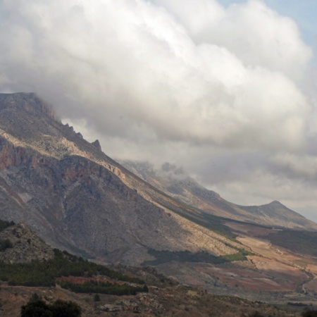 Muela de Montalviche, Maria de Velez mountain range