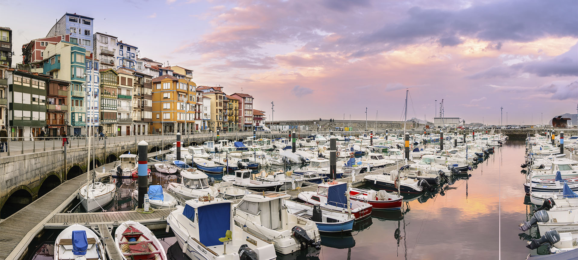 Puerto de Bermeo (Bizkaia, País Vasco) Puerto de Bermeo (Bizkaia, País Vasco)